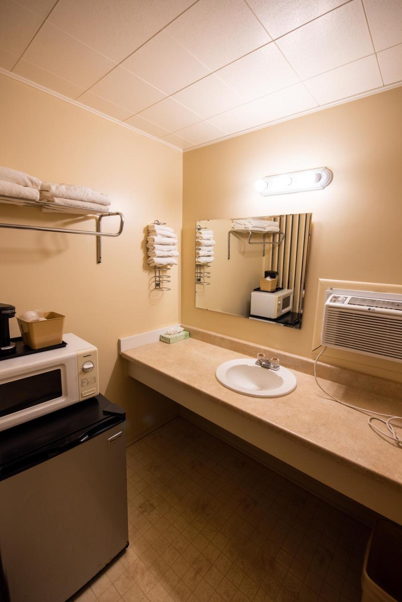 North Winds Motel Mackinaw City Extérieur photo